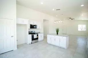 1821 Circulo Mexicali, Rio Rico, AZ 85648 - Photo 6