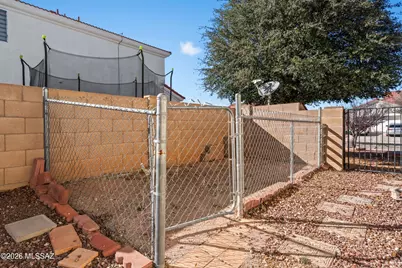 881 Manzanilla Way, Rio Rico, AZ 85648 - Photo 32