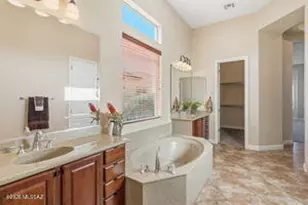 13715 N Tessali Way, Oro Valley, AZ 85755 - Photo 28