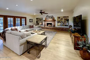 8230 E Ridgewood Dr, Tucson, AZ 85750 - Photo 2