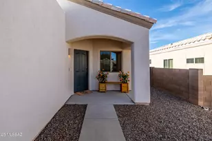 454 E Cactus Mountain Dr, Vail, AZ 85641 - Photo 2