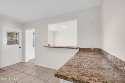 6534 E Broadway Boulevard, Tucson, AZ 85710 - Photo 18