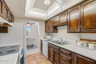 750 S Calle Del Sol, Tucson, AZ 85710 - Photo 12