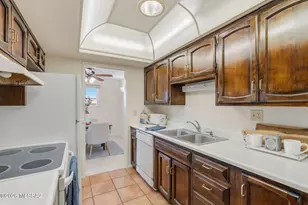 750 S Calle Del Sol, Tucson, AZ 85710 - Photo 12