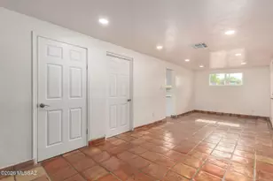 4571 E 32nd St, Tucson, AZ 85711 - Photo 12