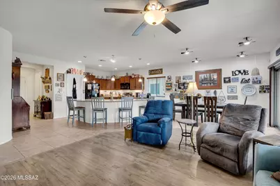 21599 E Volunteer Drive, Red Rock, AZ 85145 - Photo 18