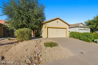 907 E Catkins Place, Sahuarita, AZ 85629 - Photo 2