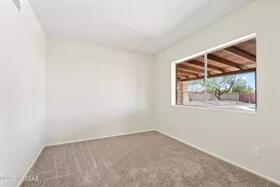 9422 E Barrudean Hills Street, Tucson, AZ 85710 - Photo 28