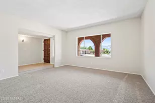 9422 E Barrudean Hills St, Tucson, AZ 85710 - Photo 6