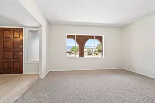 9422 E Barrudean Hills St, Tucson, AZ 85710 - Photo 10