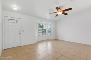 5990 S Pin Oak Dr, Tucson, AZ 85746 - Photo 2