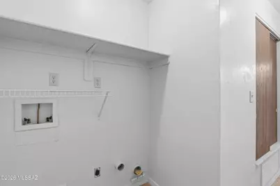 5990 S Pin Oak Drive, Tucson, AZ 85746 - Photo 12