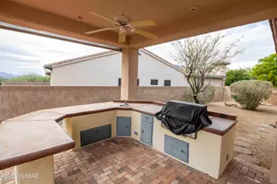 12998 N Ocotillo Point Pl, Marana, AZ 85658 - Photo 26
