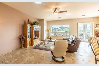 13512 N Sunset Mesa Drive, Marana, AZ 85658 - Photo 12