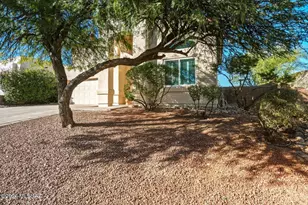 831 N Promontory Dr, Tucson, AZ 85748 - Photo 2