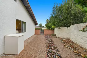 1331 N Paseo Del Cervato, Green Valley, AZ 85614 - Photo 28