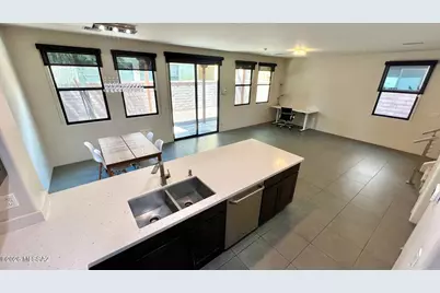 391 E Calderwood Road, Tucson, AZ 85704 - Photo 12