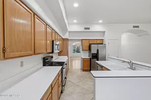 405 E Potters Wheel Ct, Tucson, AZ 85704 - Photo 16