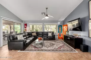 2703 E Glen Canyon Rd, Green Valley, AZ 85614 - Photo 8