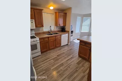 5756 W Flying M Street, Tucson, AZ 85713 - Photo 4