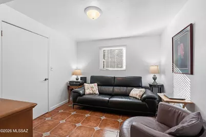 248 S Paseo Lobo #UNIT D, Green Valley, AZ 85614 - Photo 16