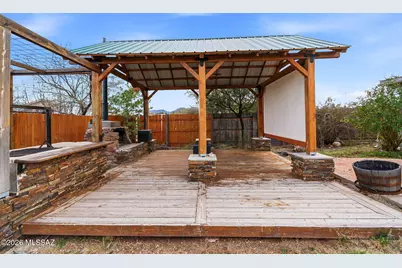 697 N Palm Lane, Benson, AZ 85602 - Photo 4