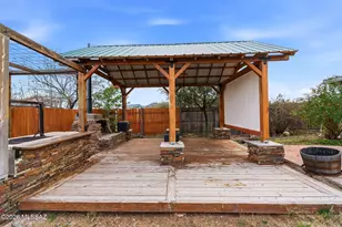 697 N Palm Ln, Benson, AZ 85602 - Photo 4