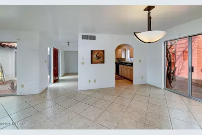 724 W Roller Coaster Road, Tucson, AZ 85704 - Photo 8