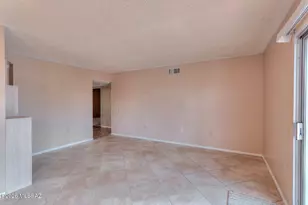 1020 W Camino Velasquez, Green Valley, AZ 85622 - Photo 14