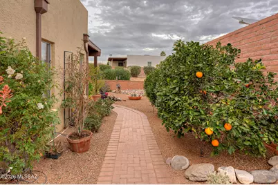1020 W Camino Velasquez, Green Valley, AZ 85622 - Photo 24