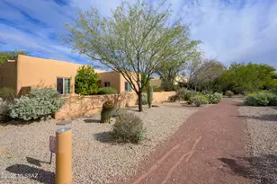 10504 E John McNair Pl, Tucson, AZ 85747 - Photo 6