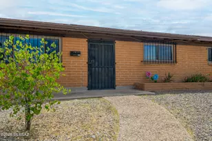 2536 N Tyndall Ave, Tucson, AZ 85719 - Photo 1