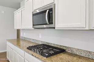 335 W Aberdeen St, Vail, AZ 85641 - Photo 8