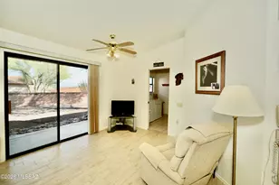 166 N Wellspring Dr, Green Valley, AZ 85614 - Photo 16