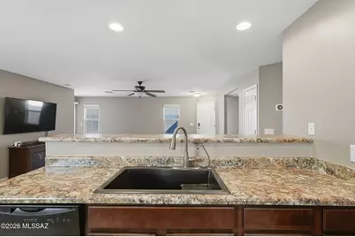 8763 N Black Pine Drive, Tucson, AZ 85743 - Photo 12