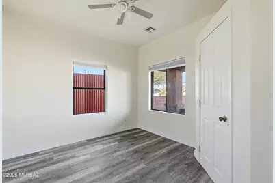 468 E Delano Street, Tucson, AZ 85705 - Photo 12