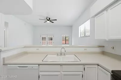 10032 E Via Del Fandango, Tucson, AZ 85747 - Photo 14