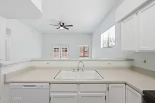 10032 E Via Del Fandango, Tucson, AZ 85747 - Photo 14