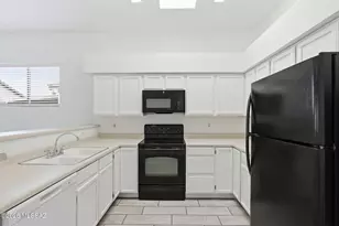 10032 E Via Del Fandango, Tucson, AZ 85747 - Photo 10