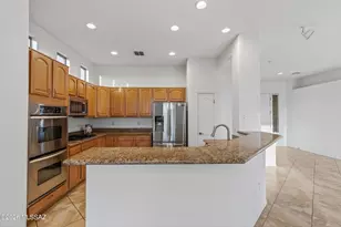 564 N Feke Ct, Green Valley, AZ 85614 - Photo 8