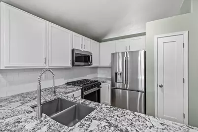 9446 E Pale Blue Topaz Lane, Tucson, AZ 85747 - Photo 4