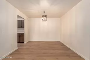 6342 N Barcelona Ln, Tucson, AZ 85704 - Photo 8