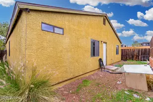 433 E Geronimo Bluff Loop, Tucson, AZ 85705 - Photo 26