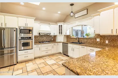 1632 W Placita Lluvia De Oro, Sahuarita, AZ 85629 - Photo 16