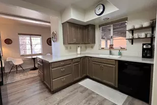 532 W Paseo Solana, Green Valley, AZ 85614 - Photo 2