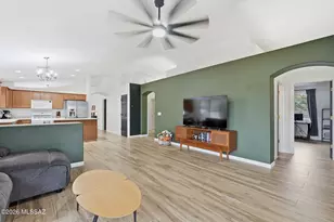 3670 W TYBOLT Dr, Tucson, AZ 85746 - Photo 10