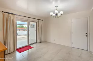 921 S Abrego Dr, Green Valley, AZ 85614 - Photo 12