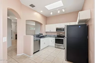 2455 N Avenida Tabica, Green Valley, AZ 85614 - Photo 10