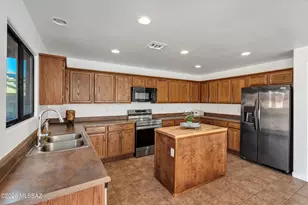 4830 S VALLECANO Dr, Tucson, AZ 85746 - Photo 20