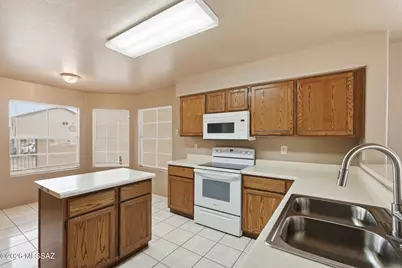 2934 W Laquila Aerie, Tucson, AZ 85742 - Photo 10